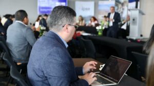 020fd4c6-b7d2-467b-aeef-b1a52f3e6237