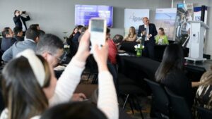 da1484fa-c58c-4cf5-94ab-deeaf65c930e